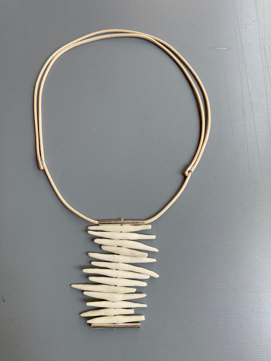 Collar Barras Horizontal